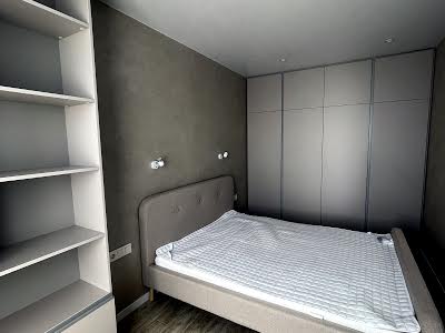 квартира за адресою Салютна вул., 2к8