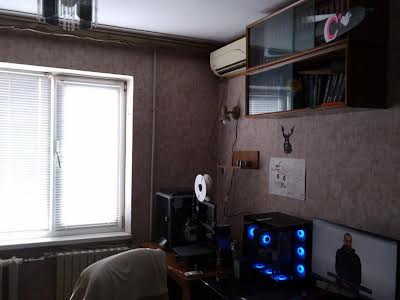 квартира за адресою Юрія Кондратюка вул., 2