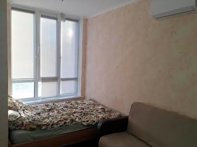 квартира за адресою Каховська вул., 62а