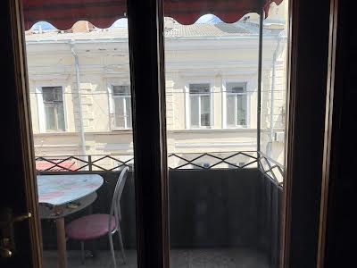 квартира по адресу Дерибасовская ул., 1