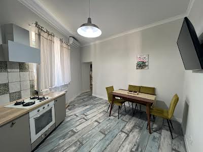 квартира за адресою Гранітна вул., 23
