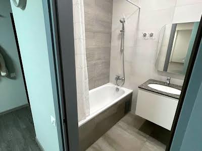 квартира за адресою Патріарха Мстислава Скрипника вул., 48а
