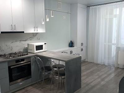 квартира за адресою Роксоляни вул., 43