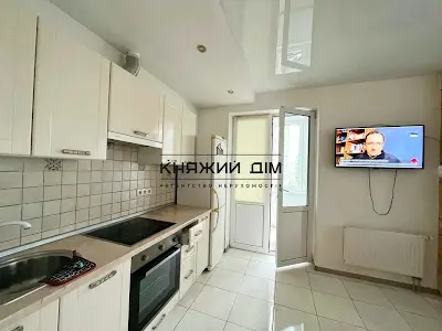 квартира за адресою Феодосійська вул., 3-В