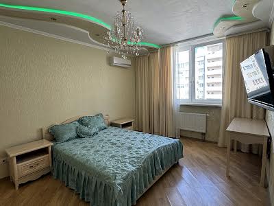 квартира за адресою Авіаконструктора Ігоря Сікорського вул. (Танкова), 1-Б