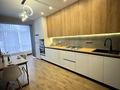 квартира по адресу Высочана ул., 18