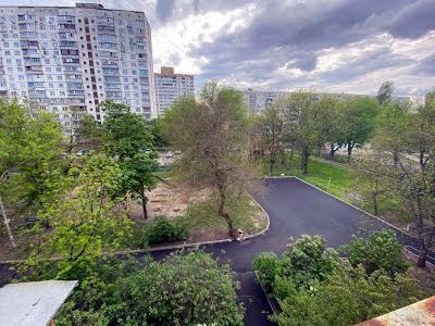квартира за адресою Мілютенка вул., 42-А