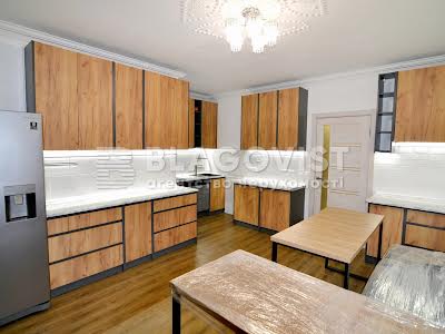 квартира за адресою Дмитрівська, 60/19