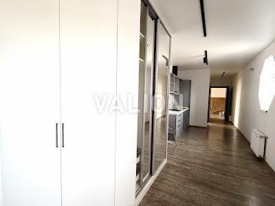 квартира по адресу Осенняя ул., 33