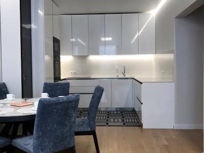квартира за адресою Зарічна вул., 4к1