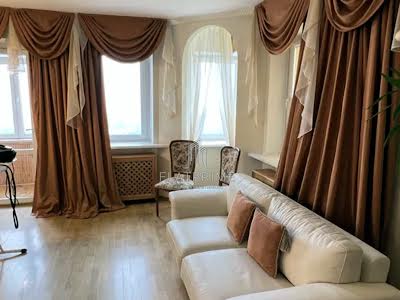 квартира по адресу Михаила Котельникова ул., 31