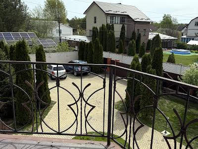 квартира за адресою Жовтнева вул., 35