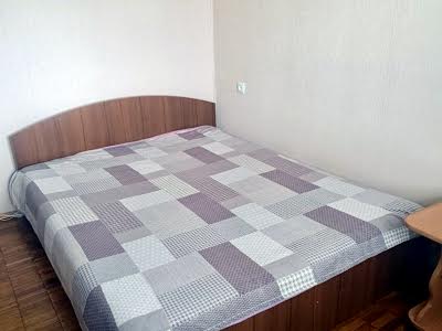 квартира за адресою Амвросія Бучми бульв., 3
