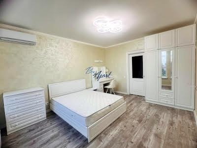 квартира за адресою Академіка Заболотного вул., 15-В