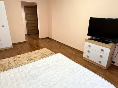 квартира за адресою Ревуцького вул., 54а