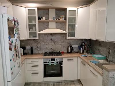 квартира за адресою Академіка Степана Рудницького вул., 31