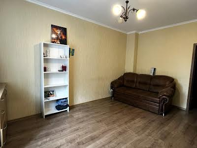 квартира по адресу Вишнева ул., 1