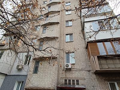 квартира за адресою Докучаєвська вул., 16