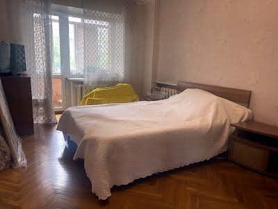 квартира за адресою Михайла Бойчука вул. (Кіквідзе), 41