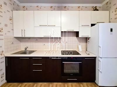 квартира за адресою Регенераторна вул., 4