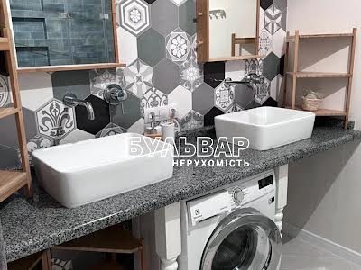 дом по адресу Харьковского метрополитена ул.