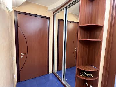 квартира по адресу Василия Тютюнника ул. (Анрі Барбюса), 56