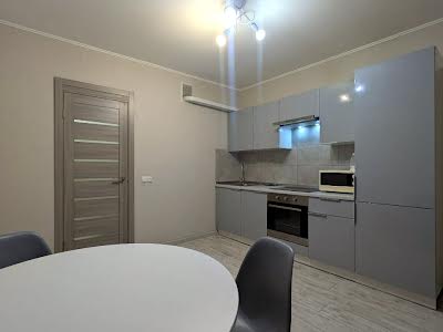 квартира за адресою Ревуцького вул., 42 Б