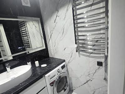 квартира по адресу Андрея Мельника ул., 10