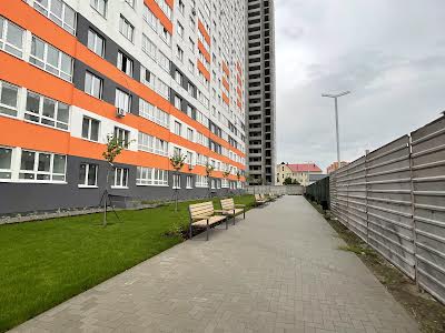 квартира за адресою Озерна вул., 27А