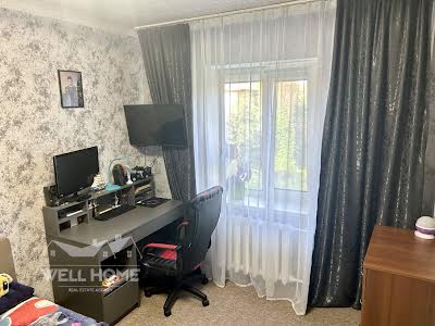 квартира за адресою Михайла Калмикова вул. (Тельмана), 8