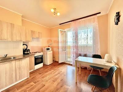 квартира по адресу Ревуцкого ул., 54