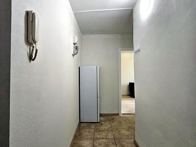 квартира за адресою Будівельників вул., 8