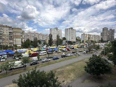 квартира по адресу Ревуцкого ул., 34