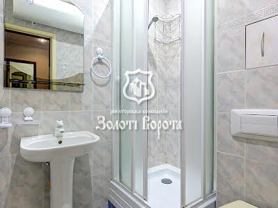 квартира за адресою Богатирська вул., 18а