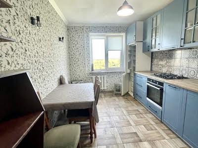 квартира по адресу Червоной Калины просп., 102