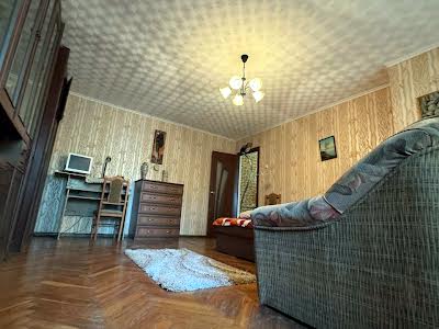 квартира за адресою Леонтовича вул. (Бєлінського), 8