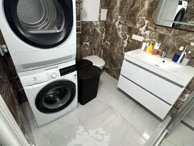 квартира за адресою Вишняківська вул., 4