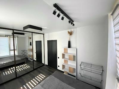 квартира за адресою Регенераторна вул., 4