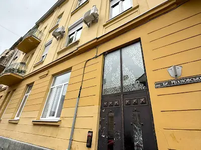 квартира за адресою Братів Міхновських вул. (), 6