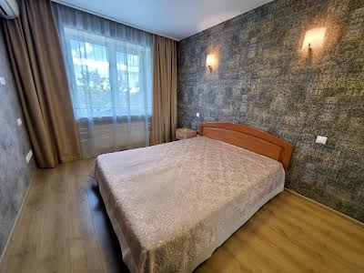 квартира за адресою Набережна Перемоги вул., 134