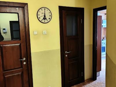 квартира за адресою Анни Ахматової вул., 11