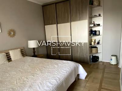 квартира за адресою євпопейського союзу, 17-Б
