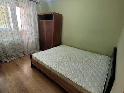 квартира за адресою Голосіївський просп. (40-річчя Жовтня), 19