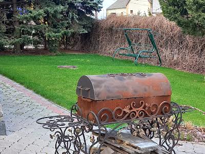 будинок за адресою Молодіжна