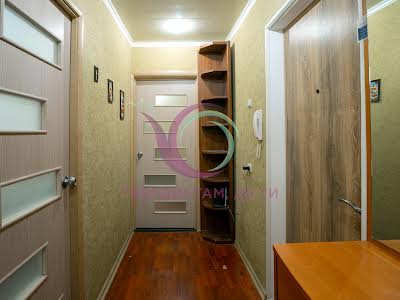 квартира за адресою Івасюка, 30