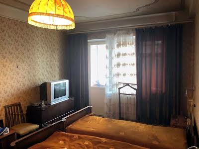 квартира за адресою Білоруська вул., 10/18