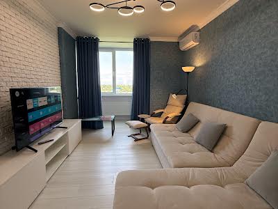 квартира за адресою Виставкова, 18