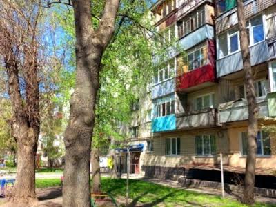 квартира за адресою Р. Атаманюка, 59