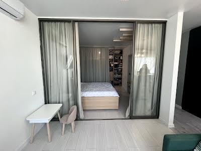 квартира за адресою Одеса, Перлинна вул., 3