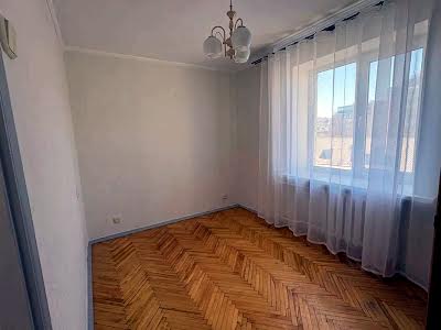 квартира за адресою Почайнинська вул., 62